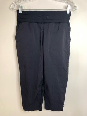 Lululemon Black Cropped Pants 4